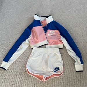 Nike running sets brand new
